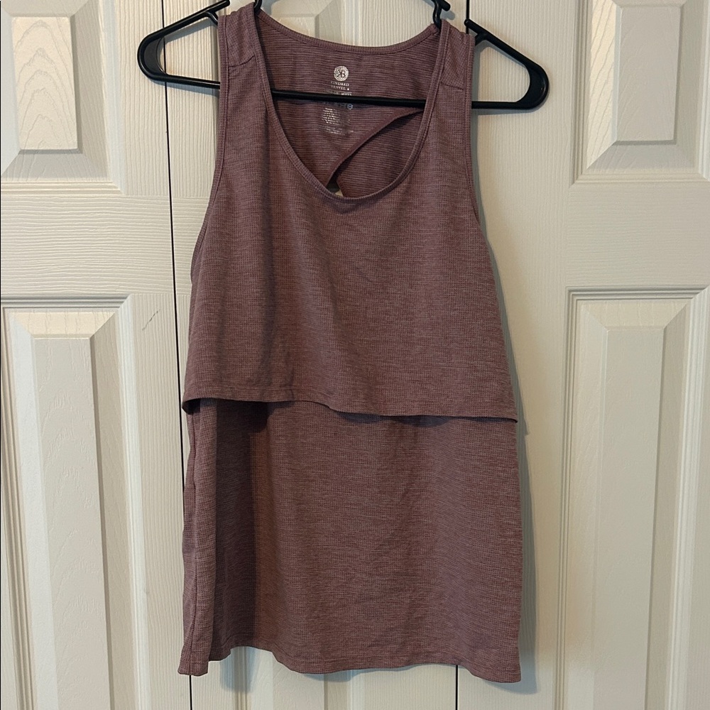 Kindred Bravely Breathable Keyhole Nursing and Maternity Top - Medium - Picture 4 of 6